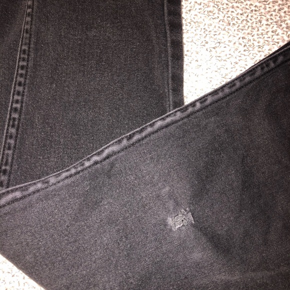 (SOLD) 524 Levi’s Skinny Jeans - Picture 6 of 6
